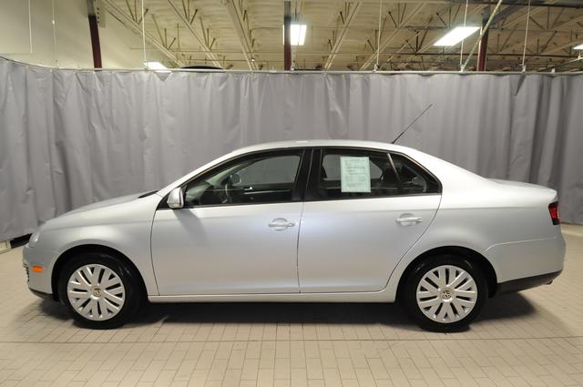 Volkswagen Jetta 2010 photo 1