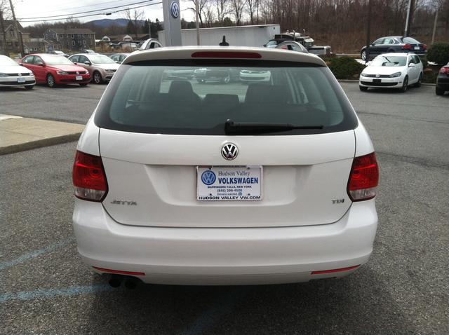 Volkswagen Jetta 2010 photo 5