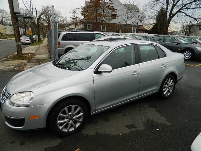 Volkswagen Jetta LS Premium Group Unspecified