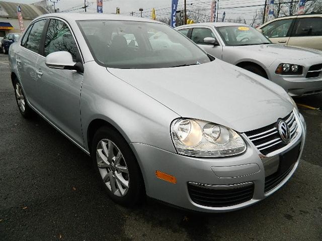 Volkswagen Jetta 2010 photo 2
