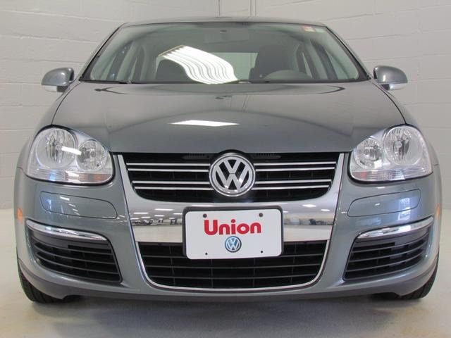 Volkswagen Jetta 2010 photo 3