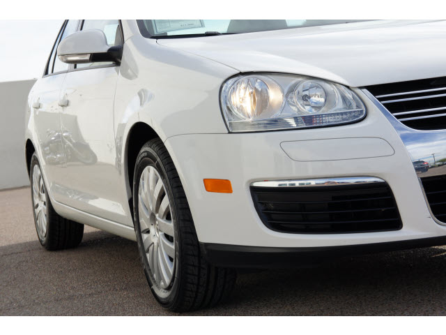Volkswagen Jetta 2010 photo 1