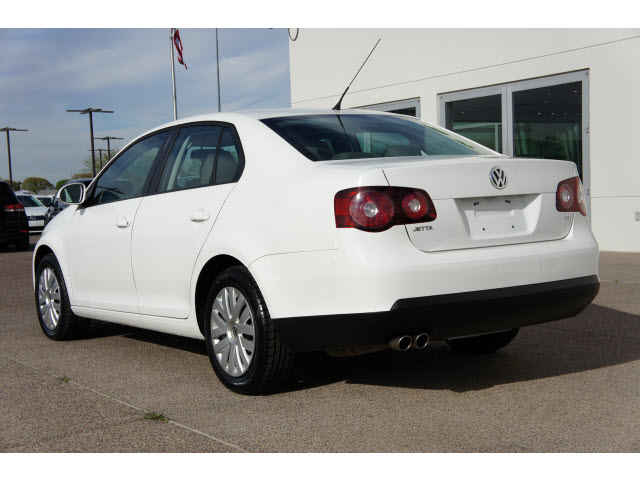 Volkswagen Jetta 2010 photo 3