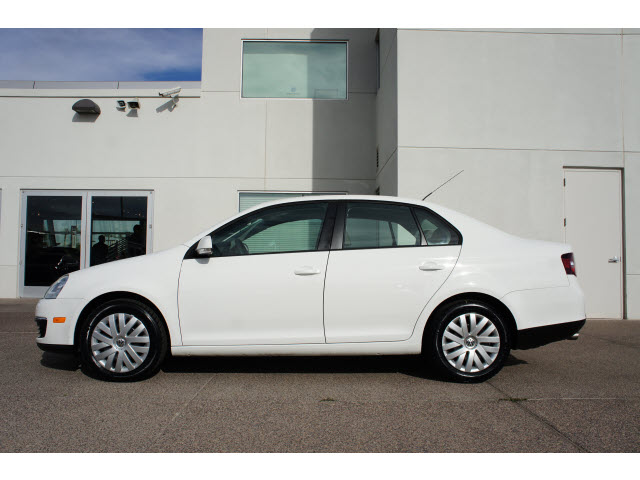 Volkswagen Jetta 2010 photo 4