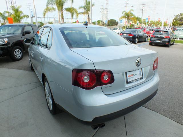 Volkswagen Jetta Supercharged Notchback Unspecified