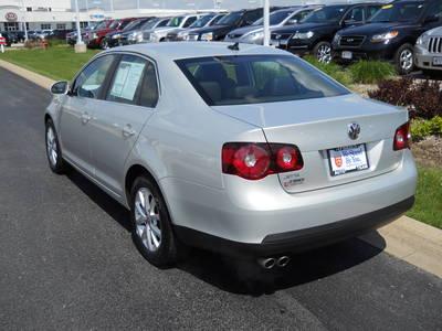 Volkswagen Jetta 2010 photo 2