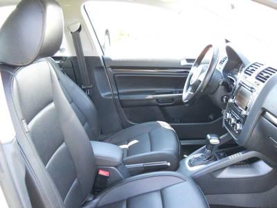 Volkswagen Jetta 2010 photo 3