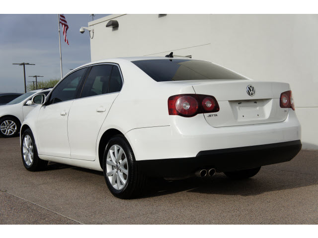 Volkswagen Jetta 2010 photo 1