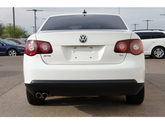 Volkswagen Jetta 2010 photo 2