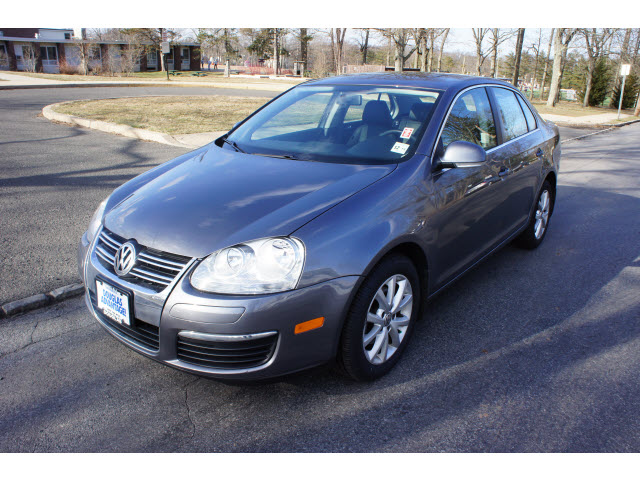 Volkswagen Jetta 2010 photo 1