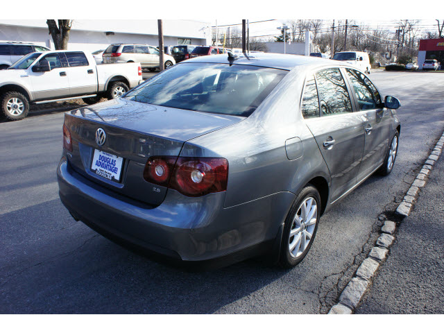 Volkswagen Jetta 2010 photo 5