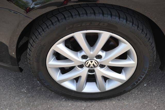 Volkswagen Jetta LS Premium Group Unspecified