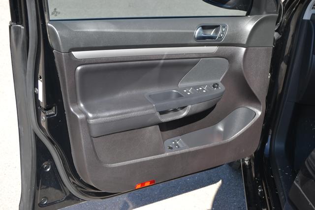 Volkswagen Jetta 2010 photo 2