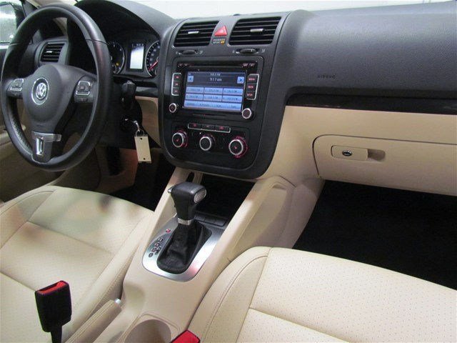 Volkswagen Jetta 2010 photo 3