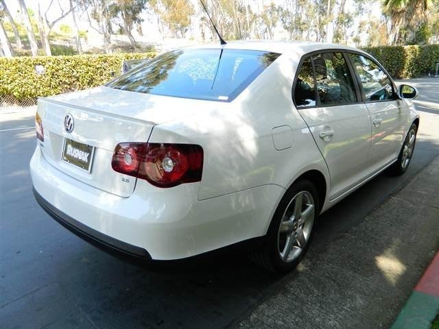 Volkswagen Jetta 2010 photo 1