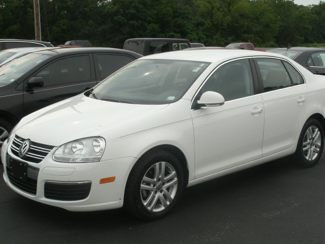 Volkswagen Jetta 2010 photo 2