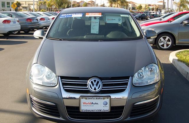 Volkswagen Jetta 2010 photo 2