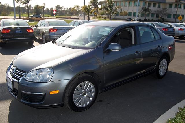 Volkswagen Jetta 2010 photo 4
