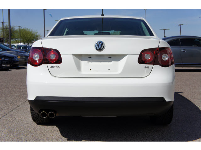 Volkswagen Jetta 2010 photo 1
