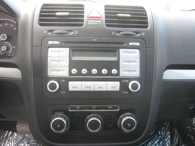 Volkswagen Jetta Supercharged Notchback Sedan