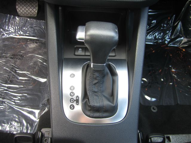 Volkswagen Jetta 2010 photo 2