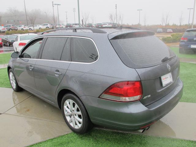 Volkswagen Jetta 2010 photo 4