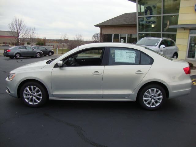 Volkswagen Jetta Prerunner V6 X-SP Sedan