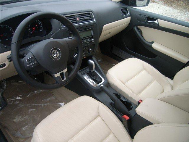 Volkswagen Jetta 2011 photo 3
