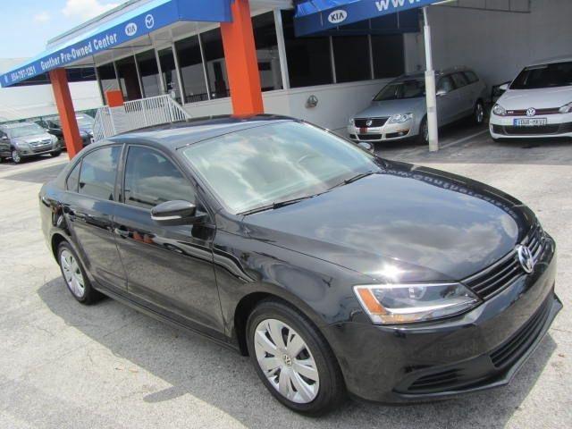 Volkswagen Jetta SE Sedan