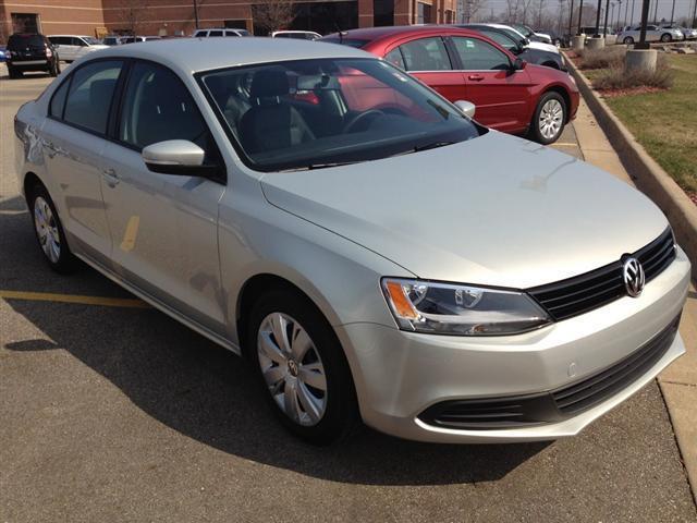 Volkswagen Jetta 2011 photo 2