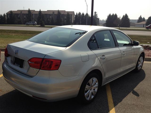Volkswagen Jetta 2011 photo 3