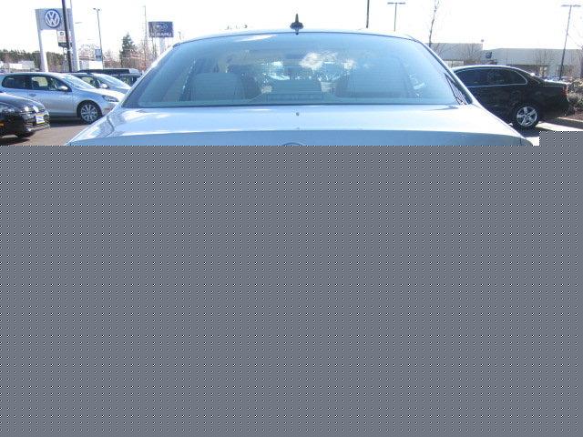 Volkswagen Jetta 2011 photo 2