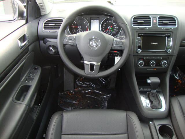 Volkswagen Jetta 2011 photo 2