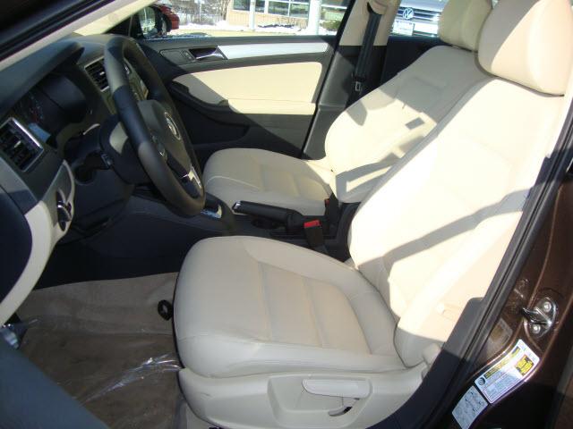 Volkswagen Jetta 2011 photo 1