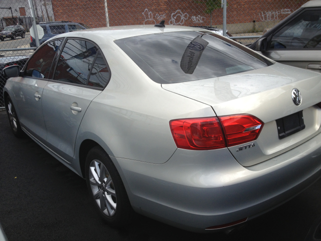 Volkswagen Jetta 2011 photo 3