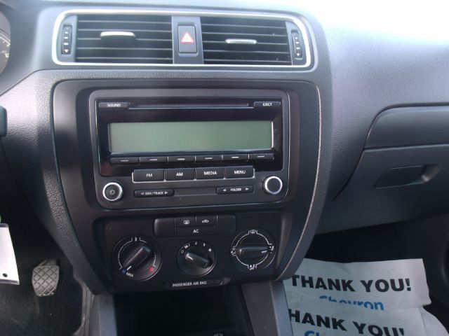 Volkswagen Jetta 2011 photo 4