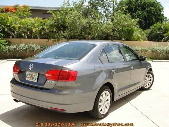 Volkswagen Jetta 2011 photo 1