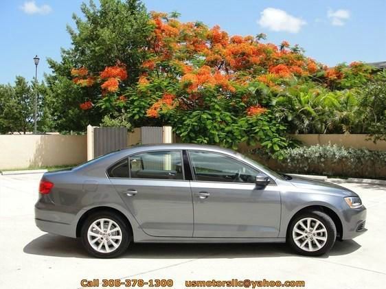 Volkswagen Jetta 2011 photo 2