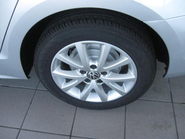 Volkswagen Jetta 2011 photo 3