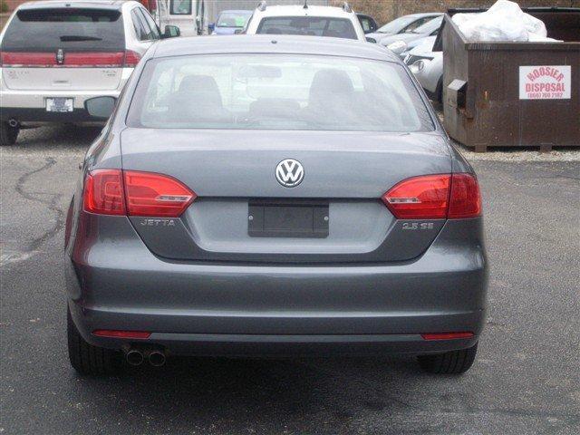 Volkswagen Jetta 2011 photo 2