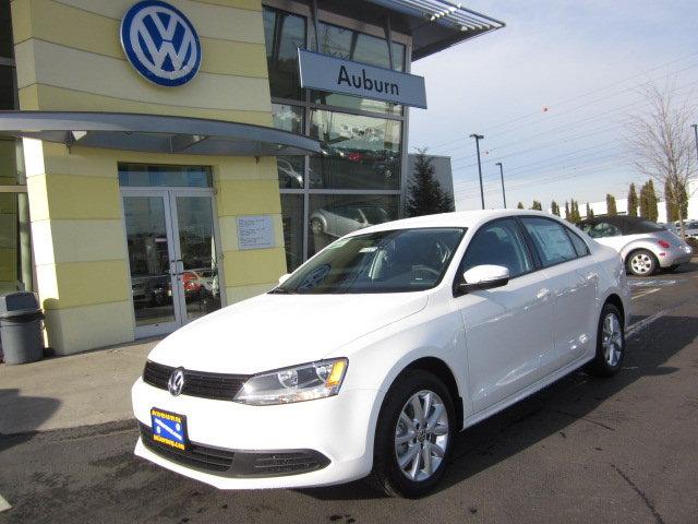 Volkswagen Jetta SE Sedan