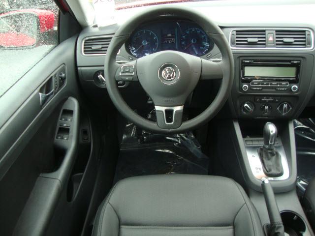 Volkswagen Jetta 2011 photo 1