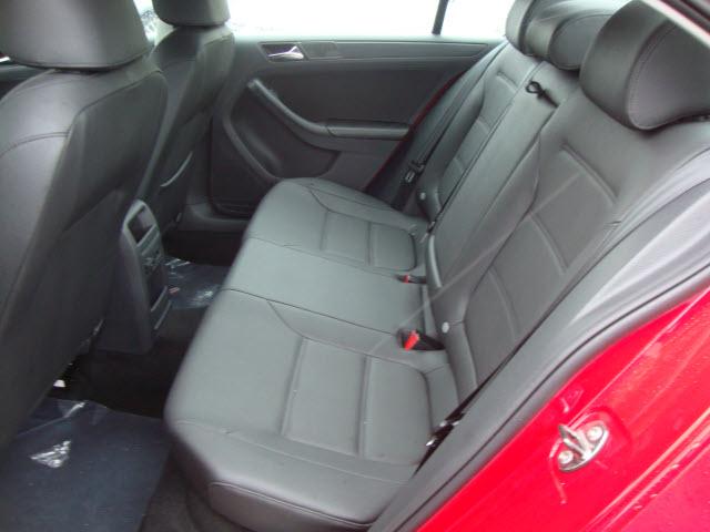 Volkswagen Jetta 2011 photo 3