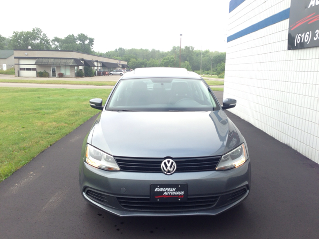Volkswagen Jetta 2011 photo 3
