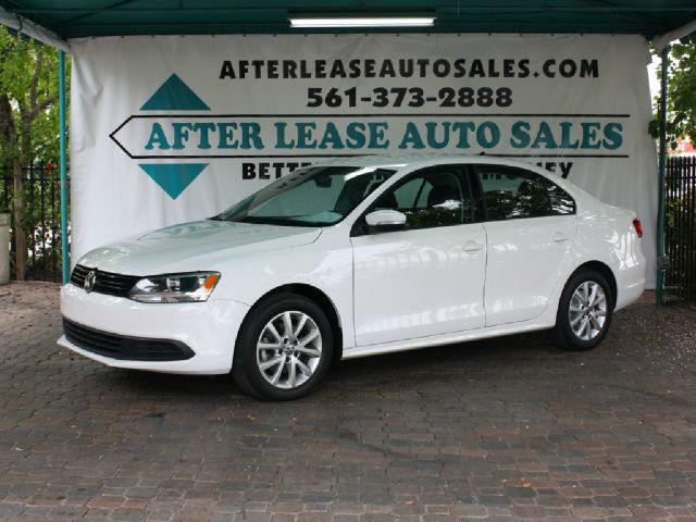 Volkswagen Jetta 2011 photo 4