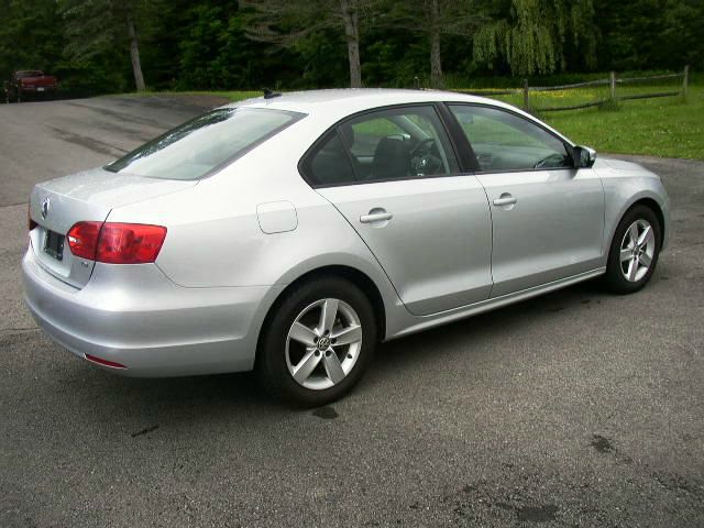 Volkswagen Jetta 2011 photo 1