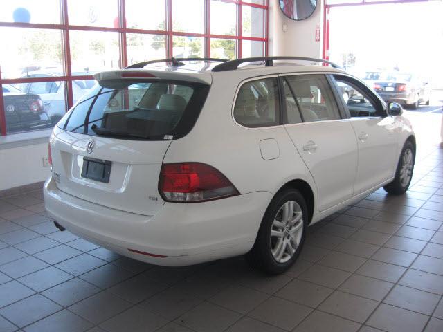 Volkswagen Jetta 2011 photo 2