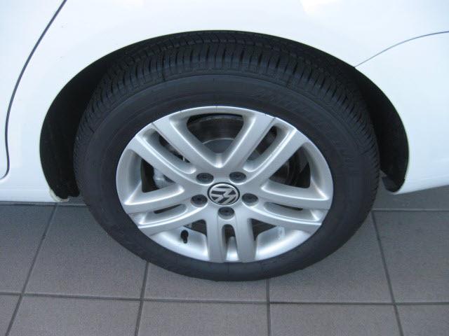 Volkswagen Jetta 2011 photo 4