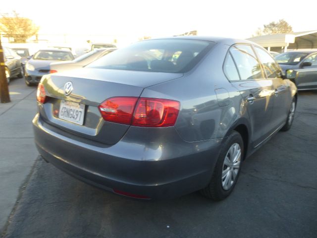 Volkswagen Jetta 2011 photo 1