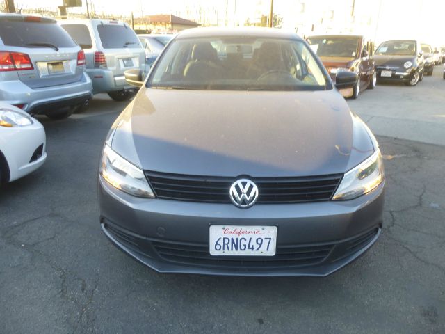 Volkswagen Jetta 2011 photo 3